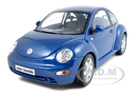 new bettle : XE MÔ HÌNH NEW BETTLE

TỶ LỆ 1:18

MÀU XANH

XE MỞ 2 CỬA , MỞ CỐP XE

BÁNH XE BẰNG CAO SU